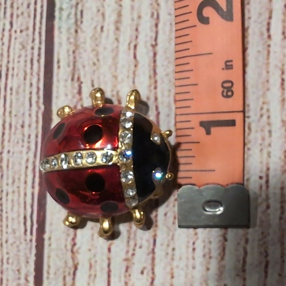 Vintage Ladybug Brooch Rhinestone embellished goldtone - Picture 6 of 7